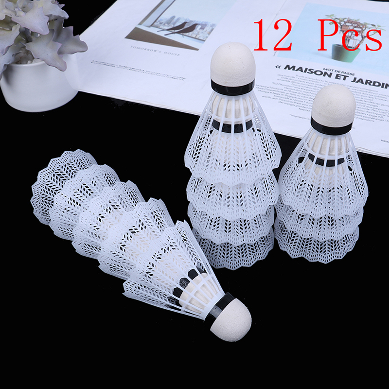 12 Stück Kunststoff-Badminton- – Feather Shuttlecock Bewertung und Preis